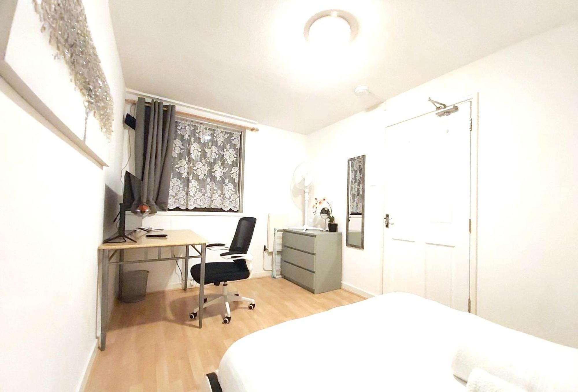 London Harford House Rooms Екстериор снимка